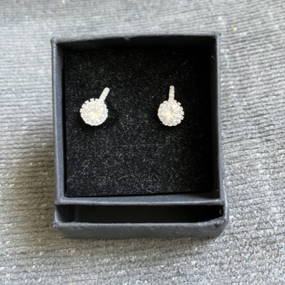 Platinum Plated 1 CT Earrings - Brand New in Box